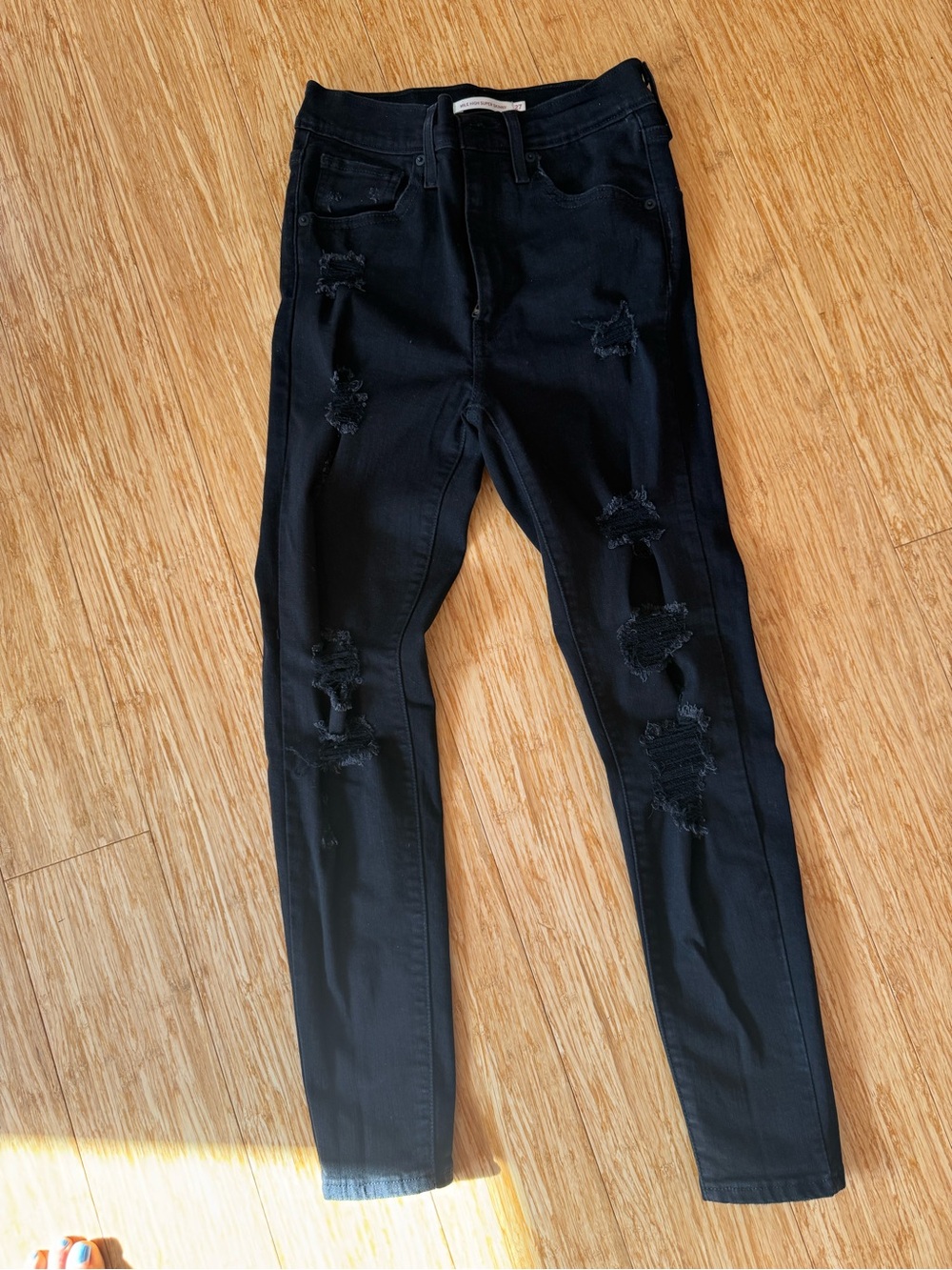 Levi's Black Distressed Skinny Jeans for Women